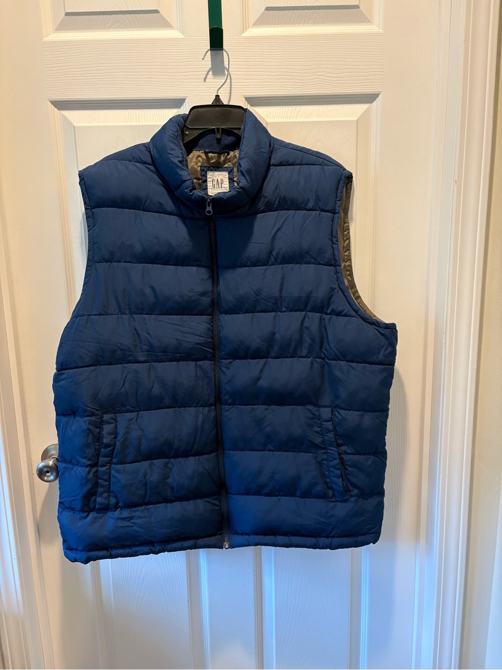 GAP Men's Navy Quilted Puffer Vest
